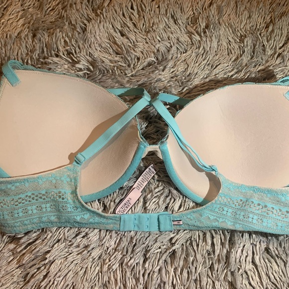 Victoria’s Secret Laced Padded Plunge Bra women’s size 36D - Picture 5 of 5